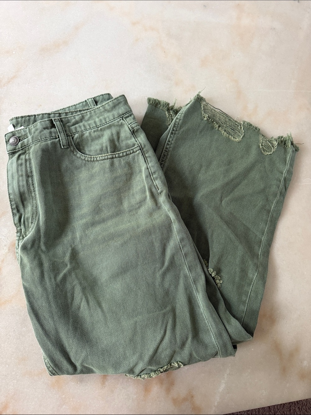 Nwt Olive Green Wide-Leg Flare Jeans with Raw Hem